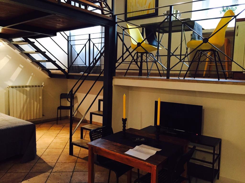 Home2Rome - Trastevere Δωμάτιο φωτογραφία